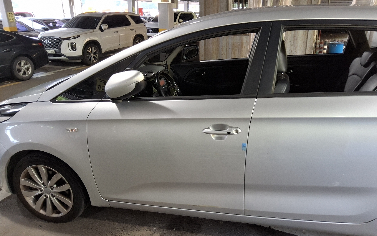 KIA All New Carens 2.0 LPI