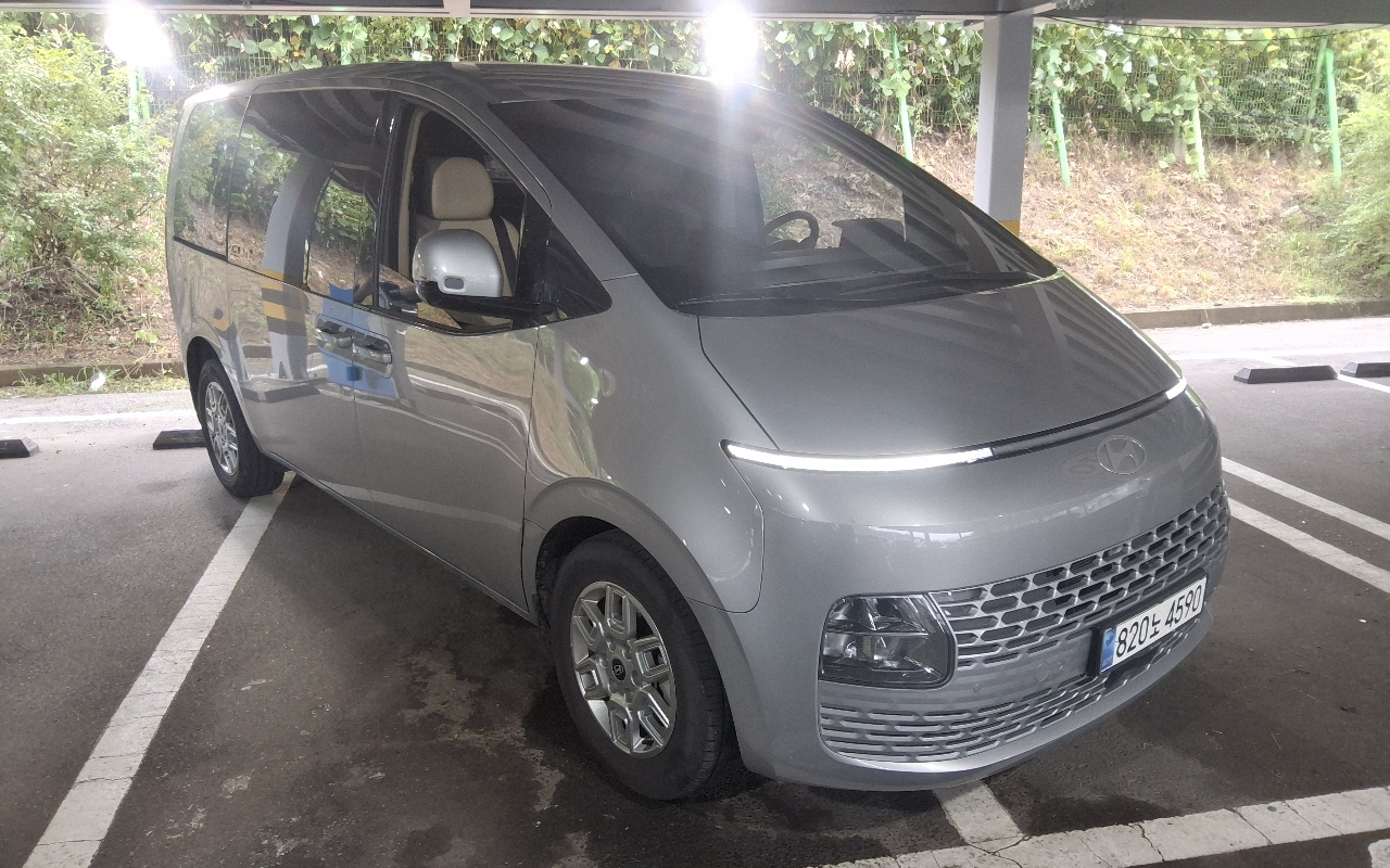 HYUNDAI Staria 2.2 Diesel Cargo 3-Seater