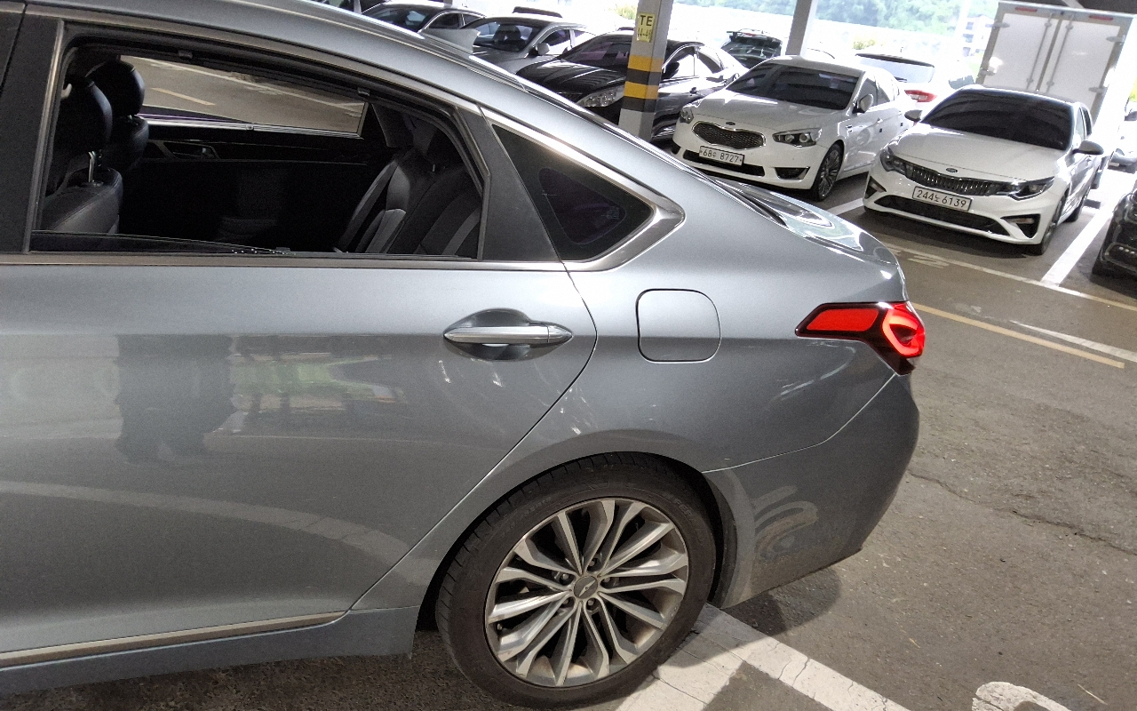 HYUNDAI Genesis DH G330 AWD