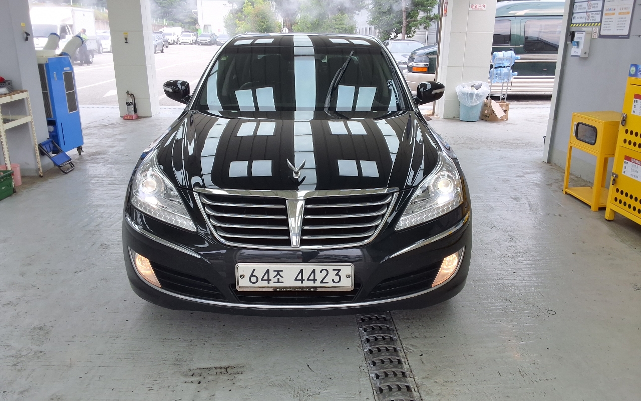 HYUNDAI Ecuus (New Model) VS380