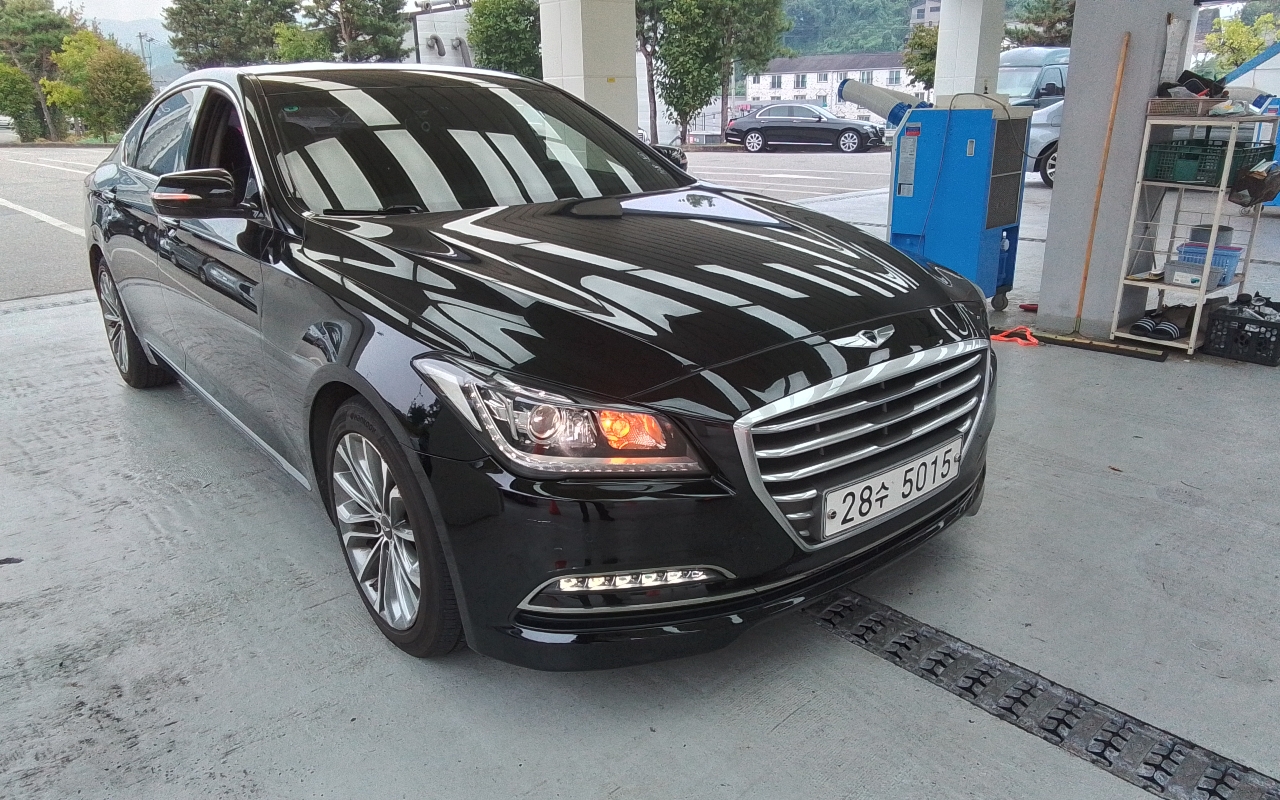 HYUNDAI Genesis DH G330