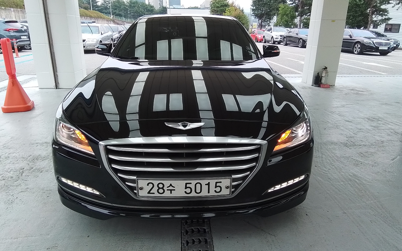 HYUNDAI Genesis DH G330