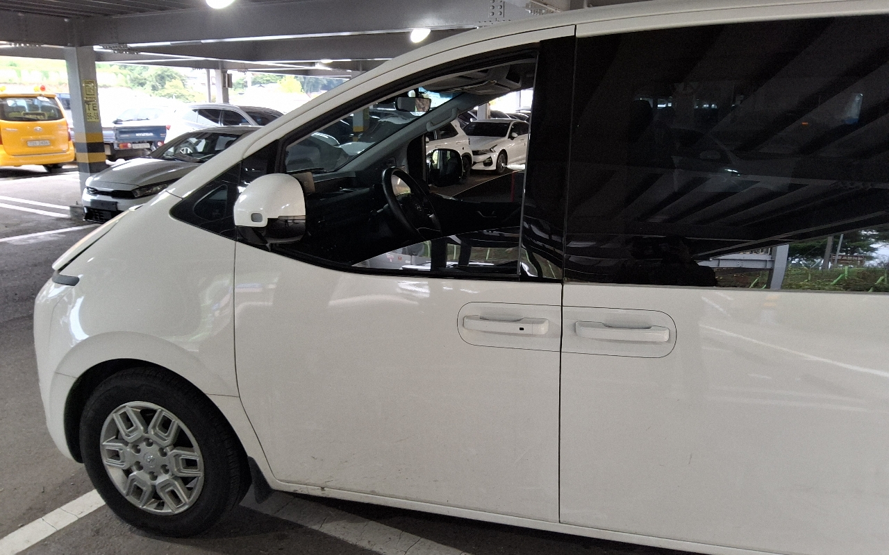 HYUNDAI Staria 2.2 Diesel Tourer 9-Seater 2W