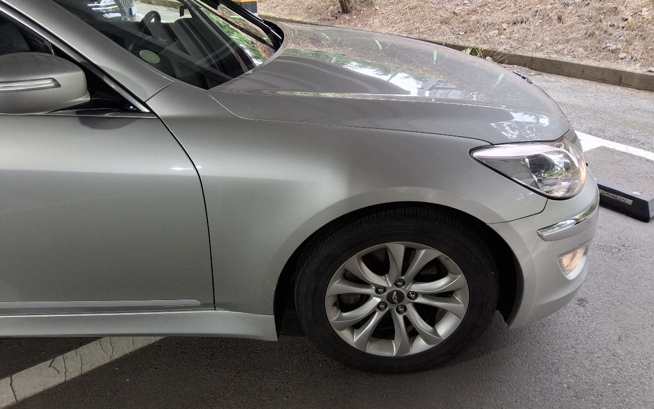 HYUNDAI Genesis BH 330