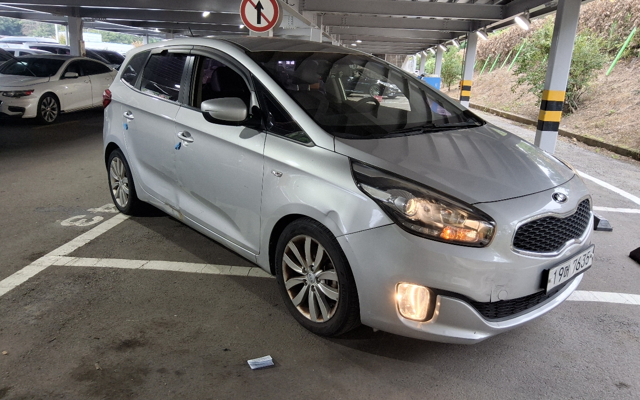 KIA All New Carens 2.0 LPI