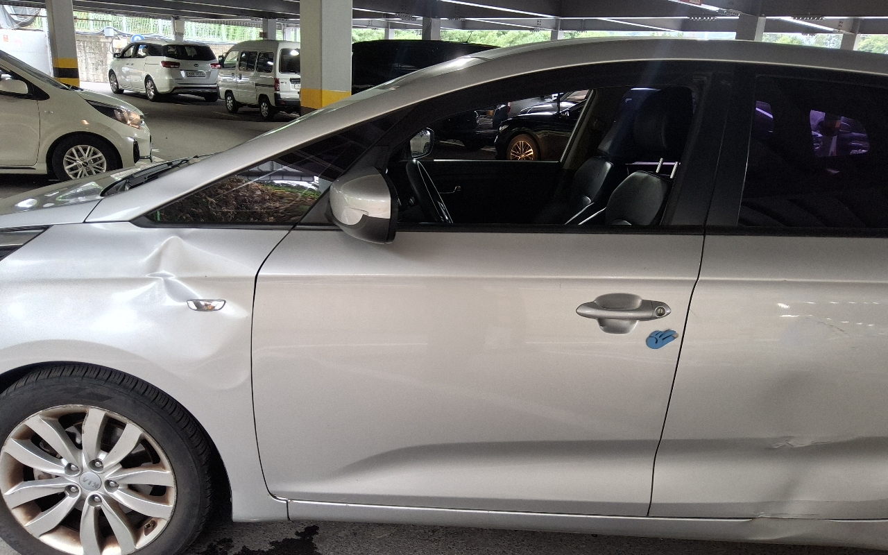 KIA All New Carens 2.0 LPI