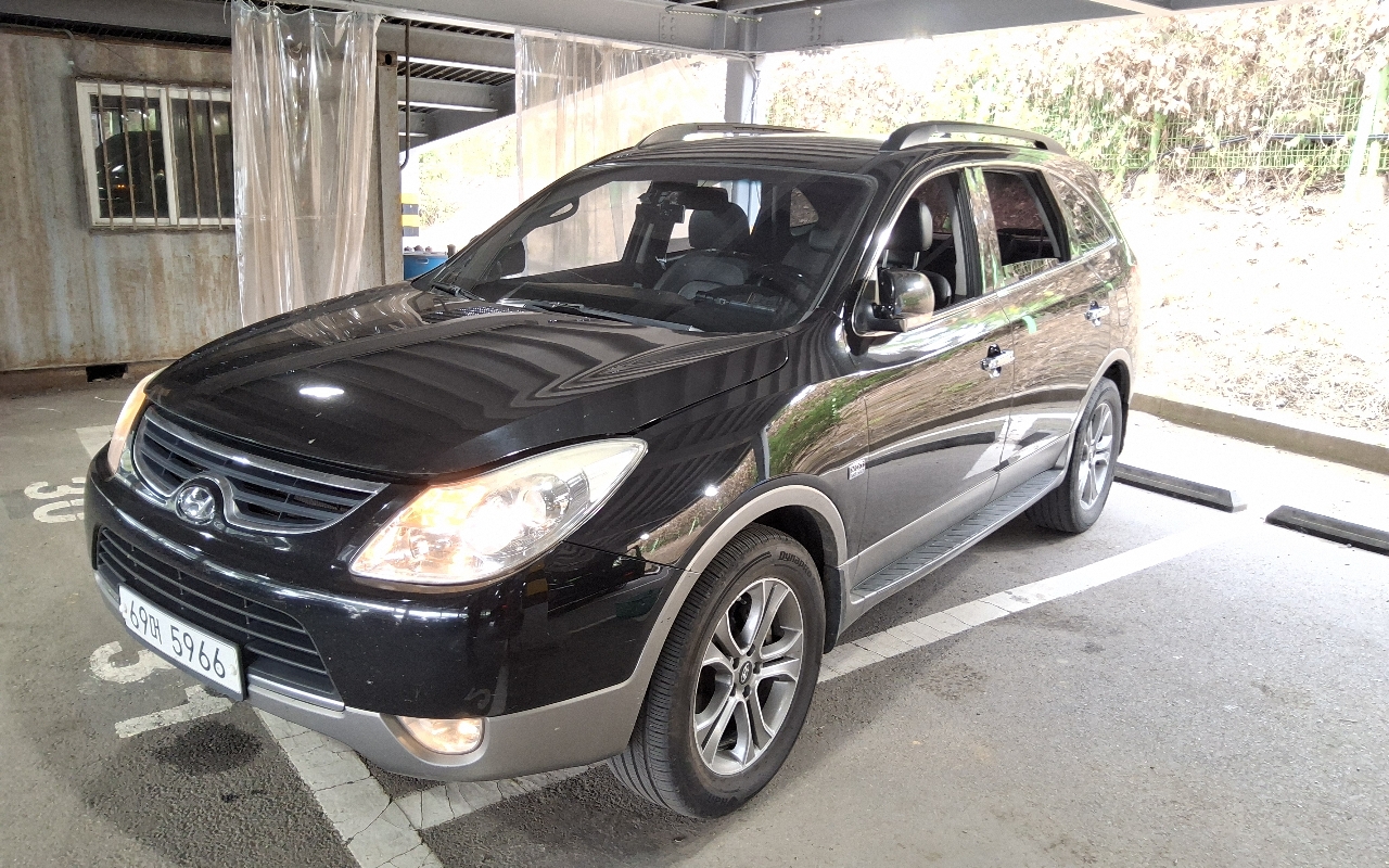 HYUNDAI Veracruz Diesel 2WD