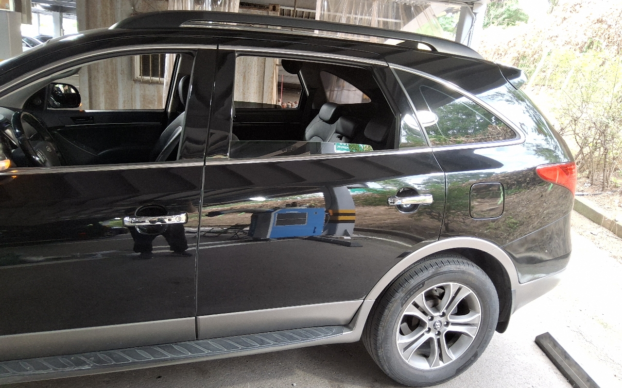 HYUNDAI Veracruz Diesel 2WD