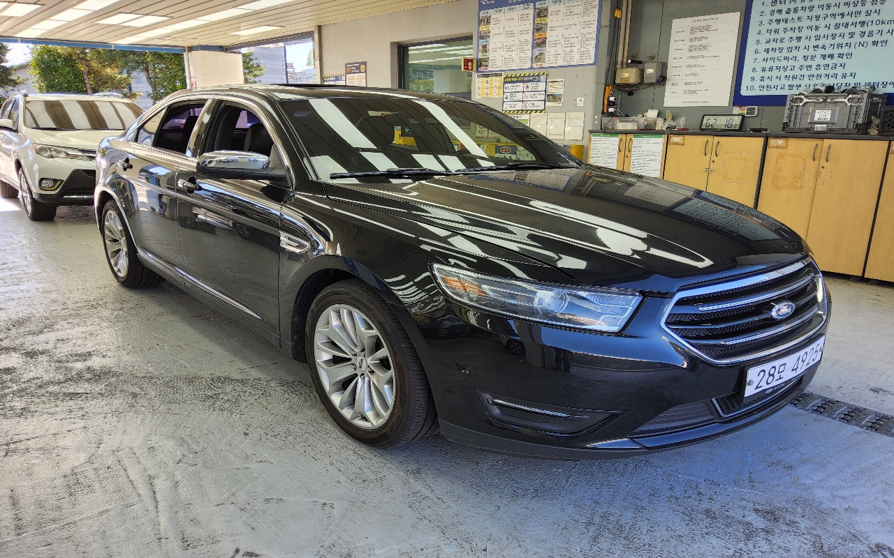 FORD Taurus (6th Generation) 3.5