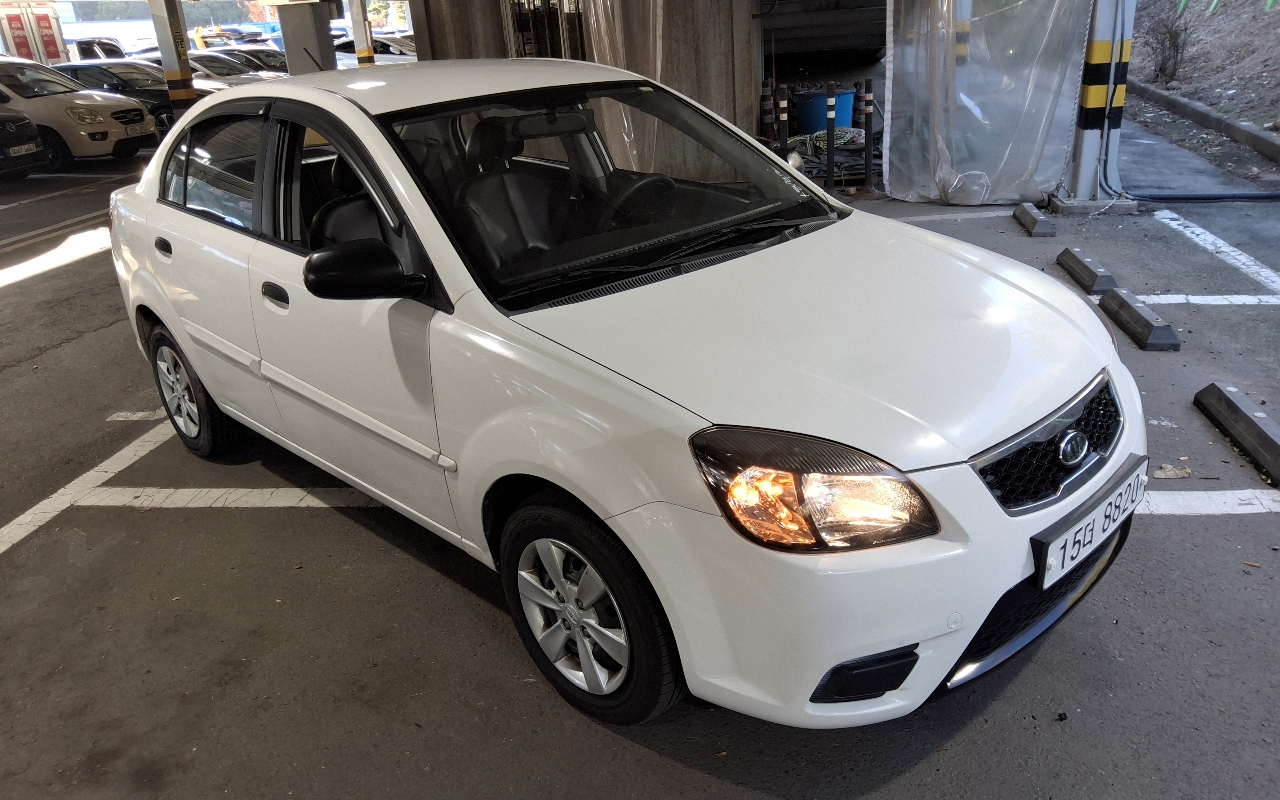 KIA New Pride 4Door 1.4 DOHC KIA New Pride 4Door 1.4 DOHC