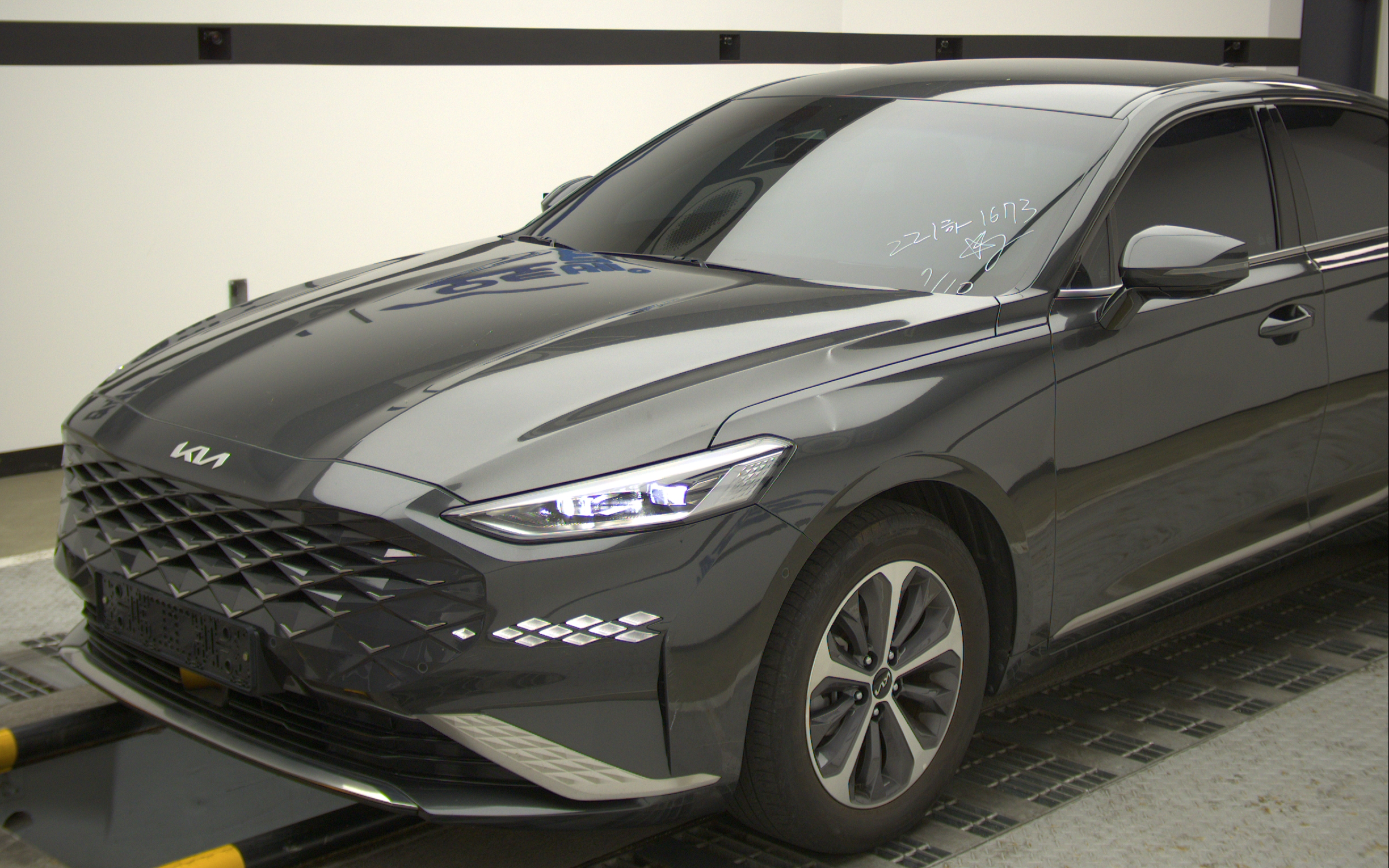 KIA K8 Hybrid HEV