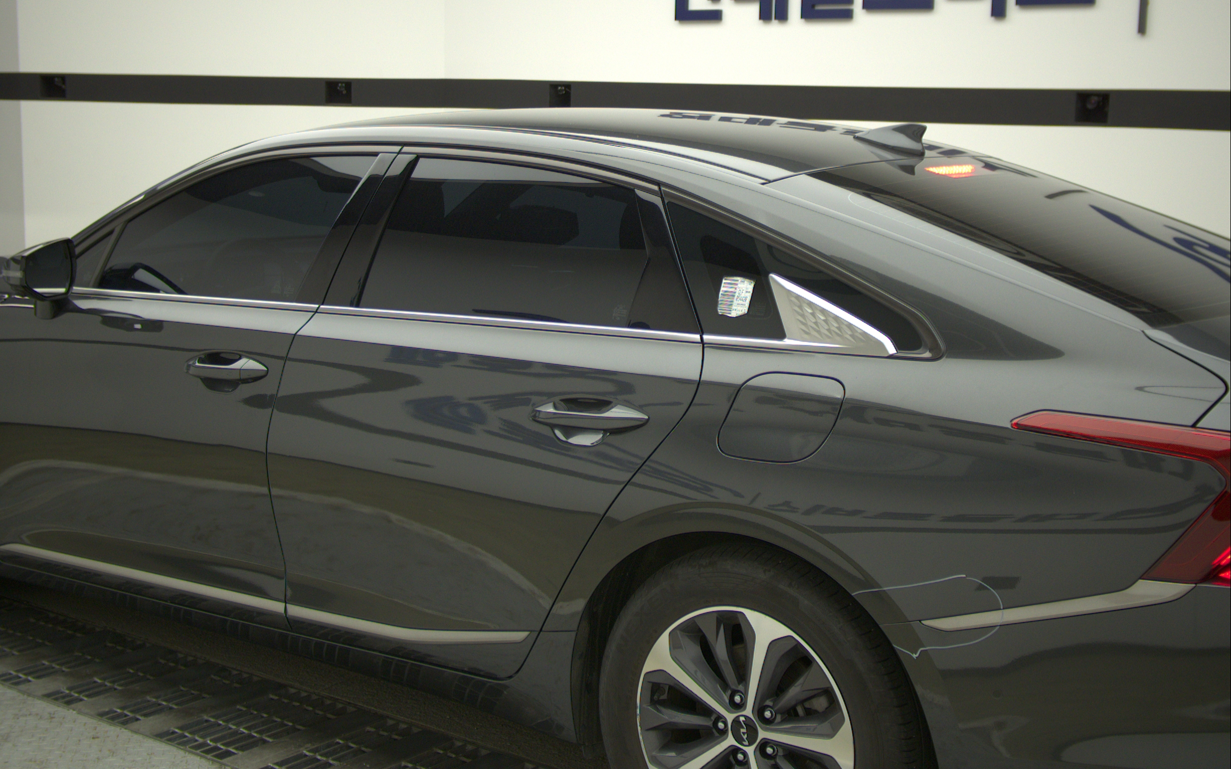 KIA K8 Hybrid HEV