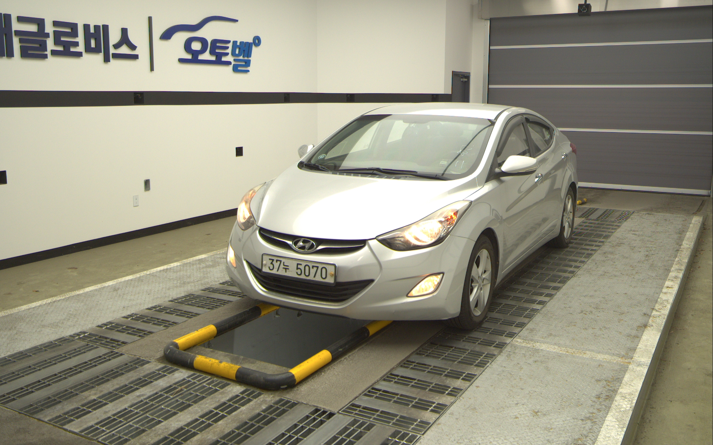 HYUNDAI Avante MD M16 GDi