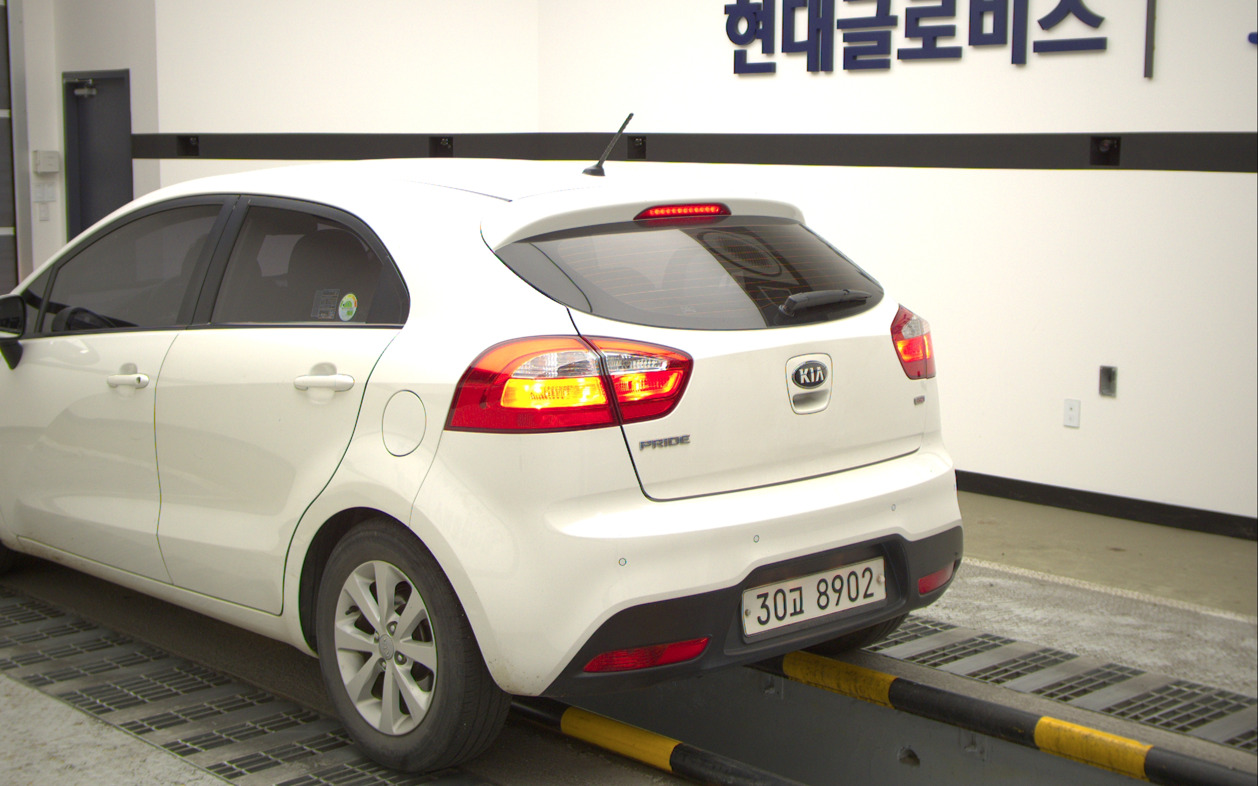 KIA All New Pride 5Door 1.6 GDI