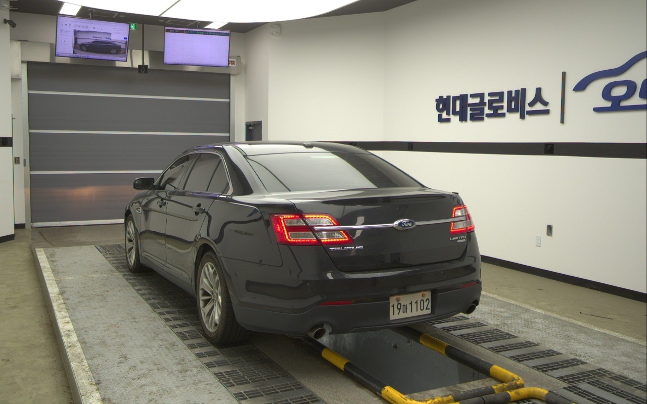 FORD Taurus (6th Generation) 2.0 Ecoboost