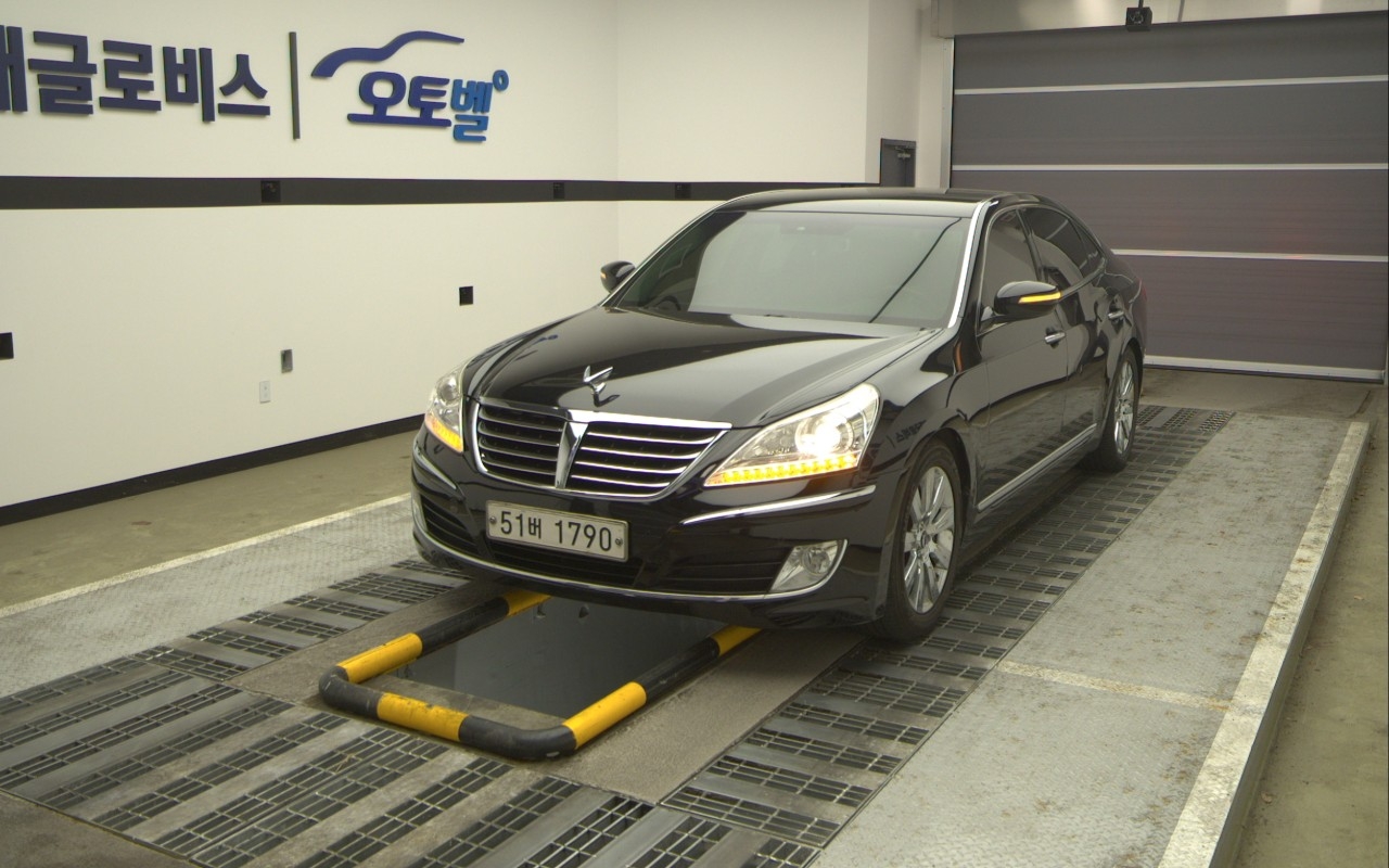 HYUNDAI Ecuus (New Model) VS380