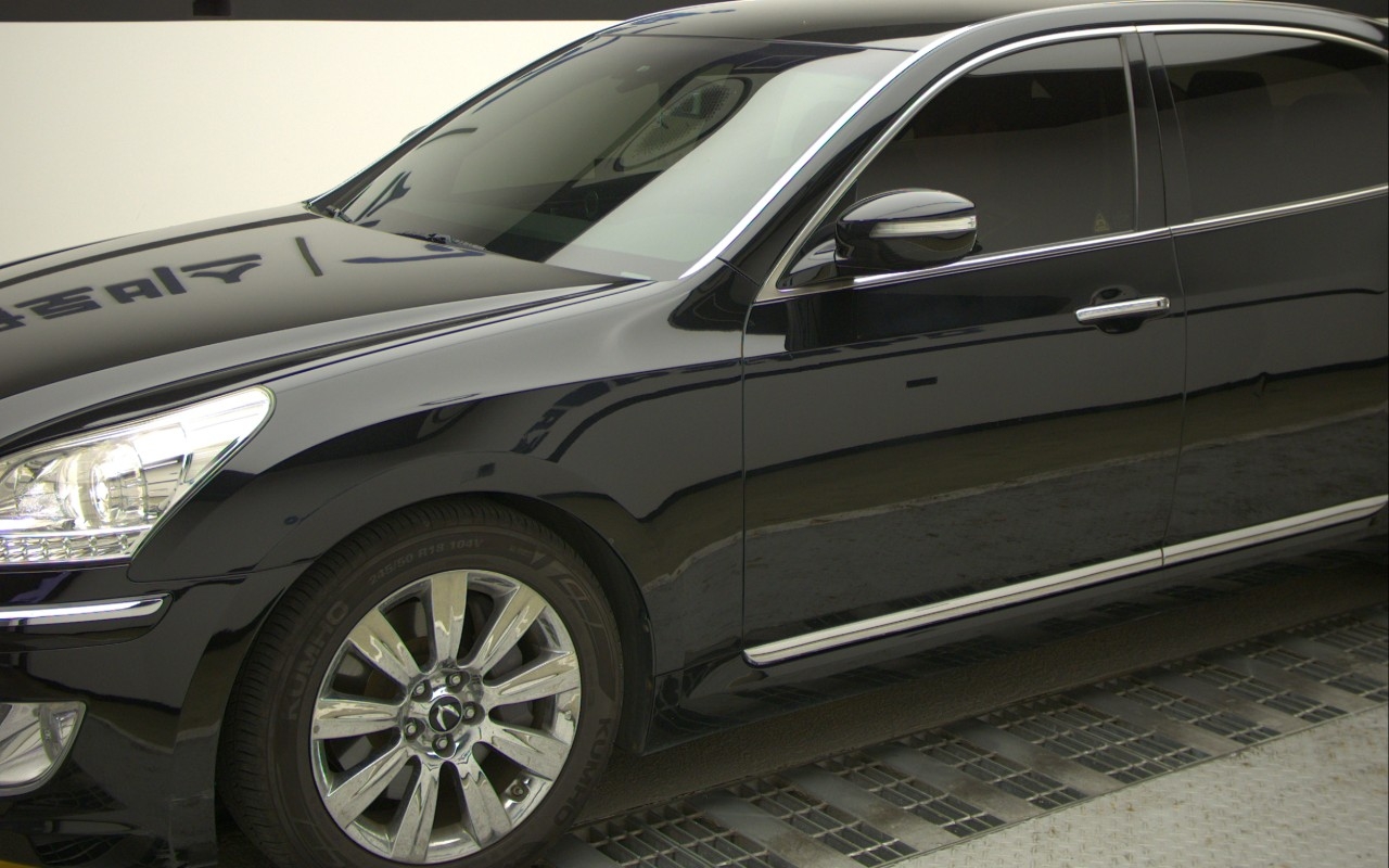HYUNDAI Ecuus (New Model) VS380
