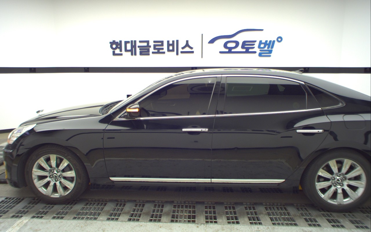 HYUNDAI Ecuus (New Model) VS380