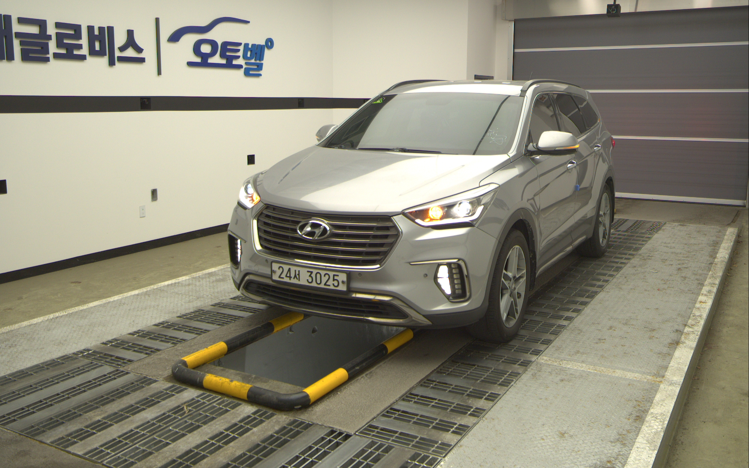 HYUNDAI The New Maxcruz Gasoline 3.3 2WD