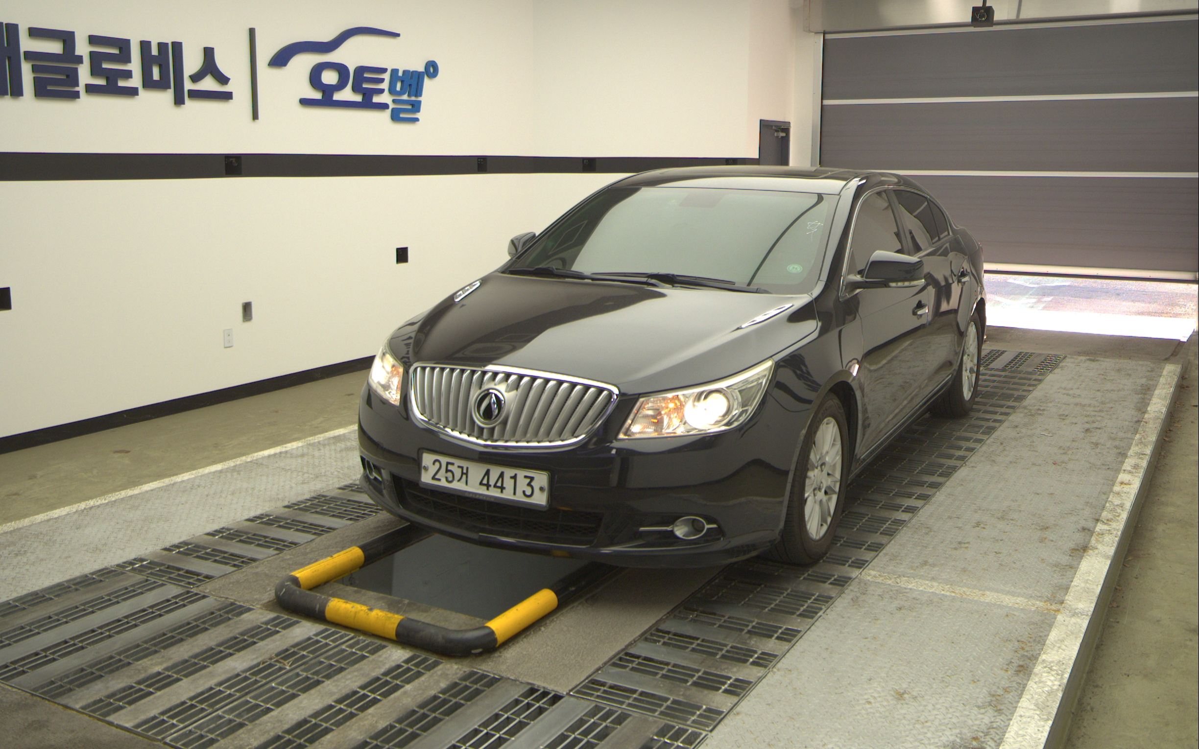 CHEVROLET(DAEWOO) Alpheon EAssist EL240H