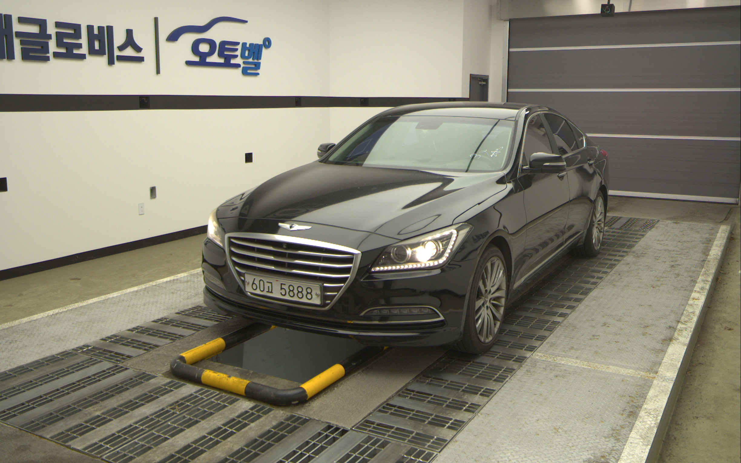 HYUNDAI Genesis DH G380 AWD HYUNDAI Genesis DH G380 AWD