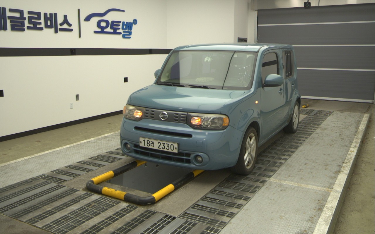 NISSAN Cube (3rd Generation) 1.8 NISSAN Cube (3rd Generation) 1.8