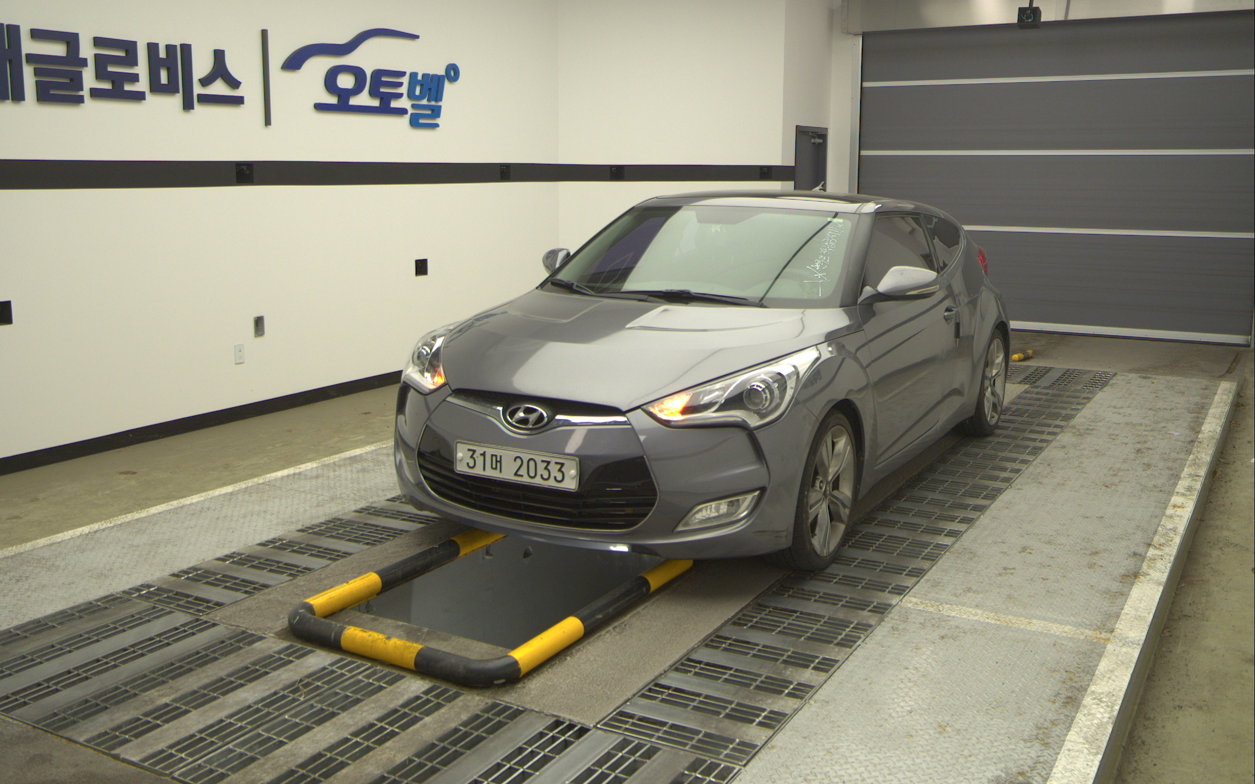 HYUNDAI Veloster 1.6 GDI HYUNDAI Veloster 1.6 GDI