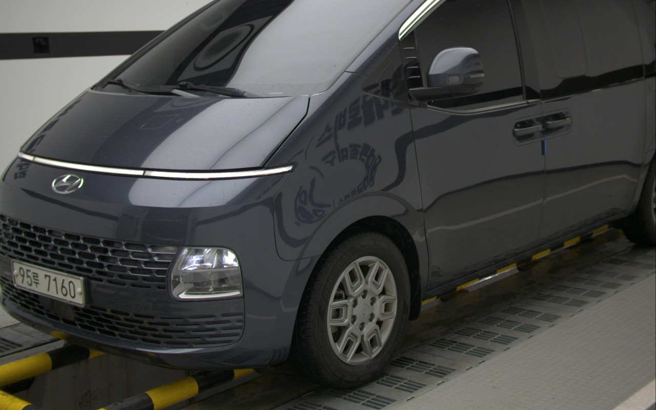 HYUNDAI Staria 3.5 LPG Cargo 5-Seater