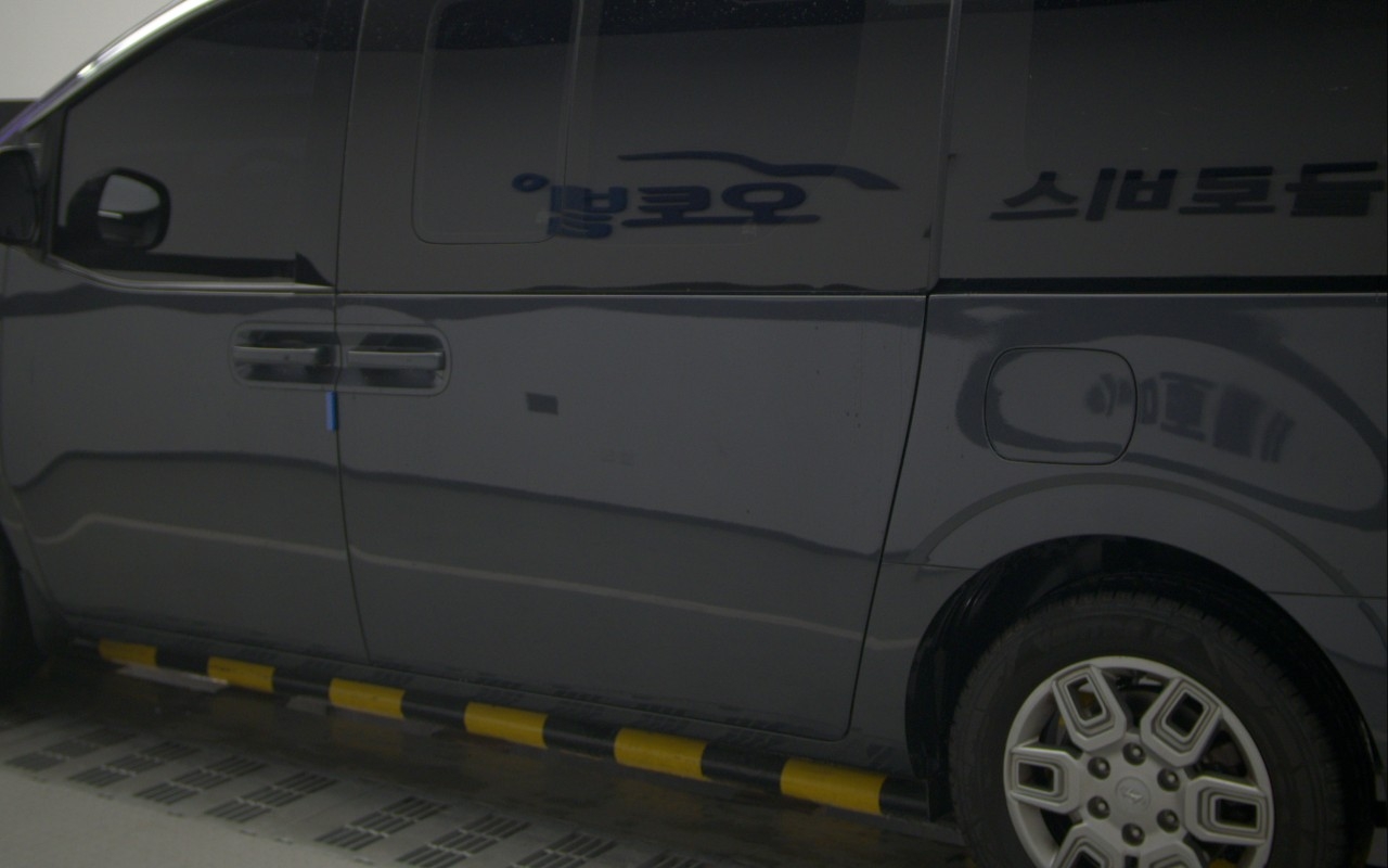 HYUNDAI Staria 3.5 LPG Cargo 5-Seater