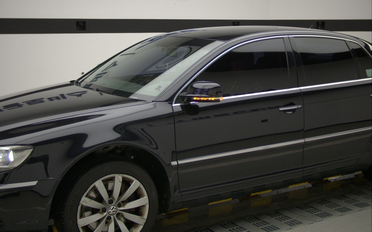 VOLKSWAGEN Phaeton V6 3.0 TDI