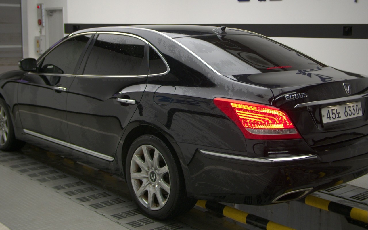 HYUNDAI Ecuus (New Model) VS500