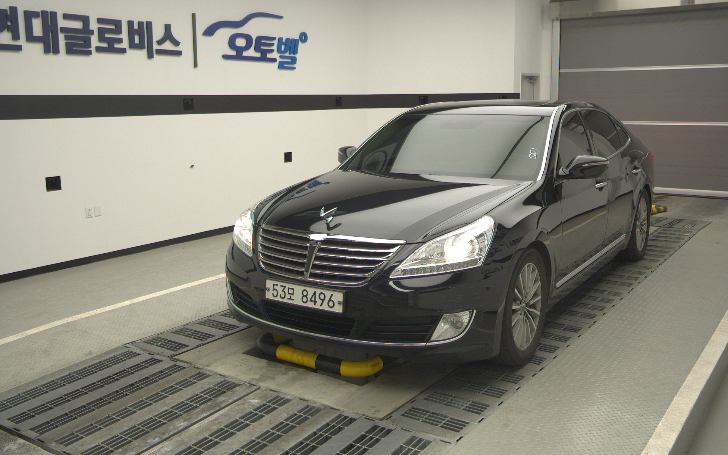 HYUNDAI Ecuus (New Model) VS380