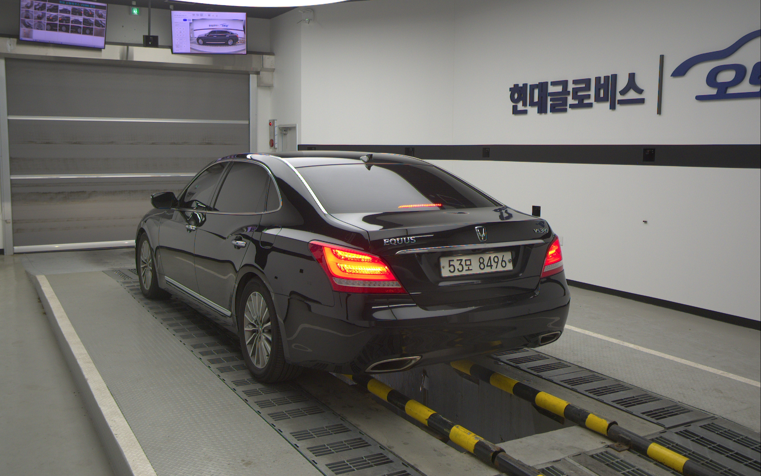 HYUNDAI Ecuus (New Model) VS380
