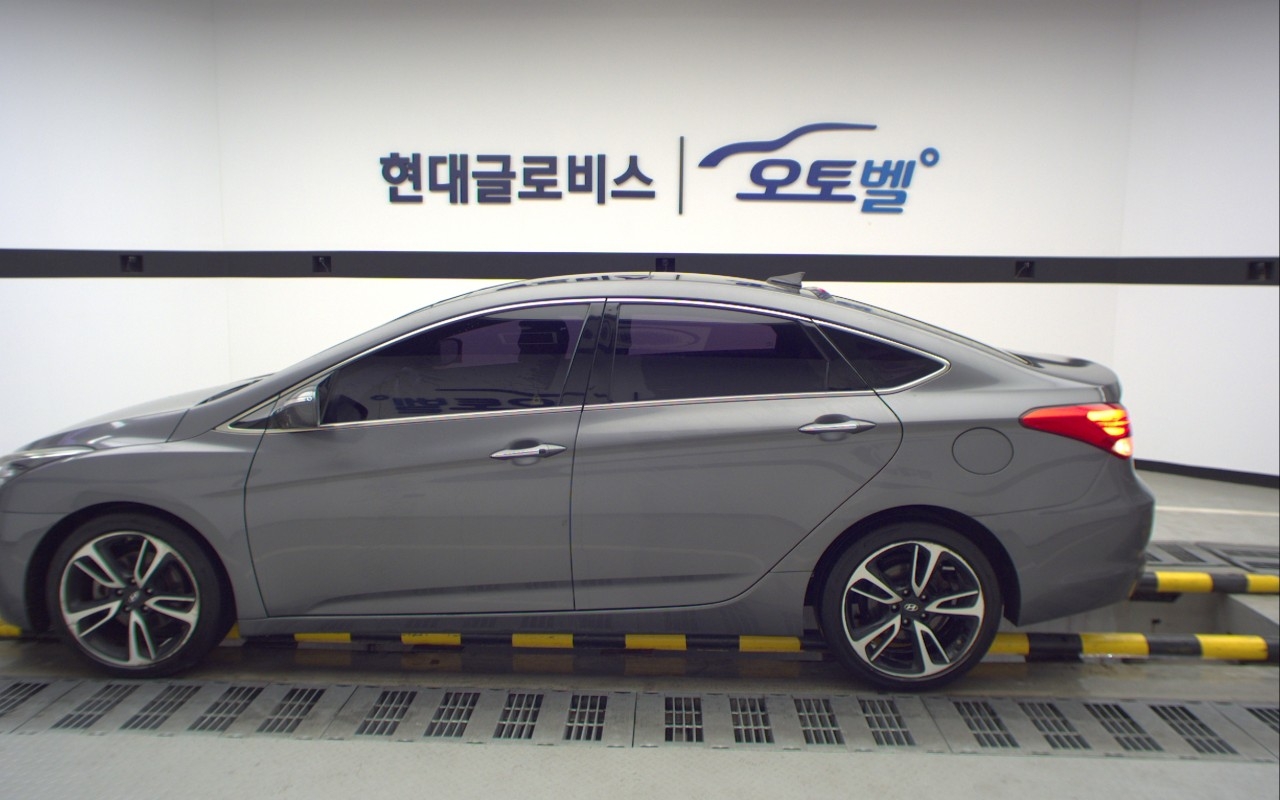 HYUNDAI The New I40 Saloon 1.7 VGT