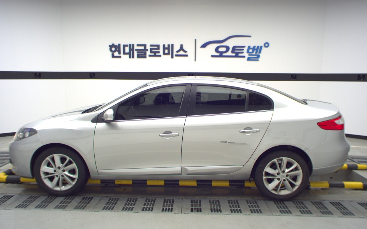 RENAULT(SAMSUNG) New SM3 1.6 RE