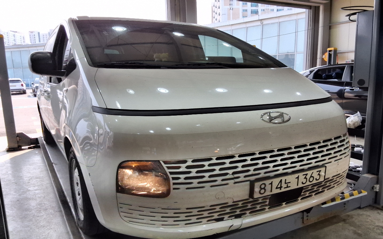 HYUNDAI Staria 2.2 Diesel Cargo 3-Seater