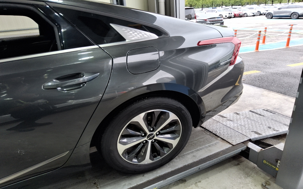 KIA K8 Hybrid HEV