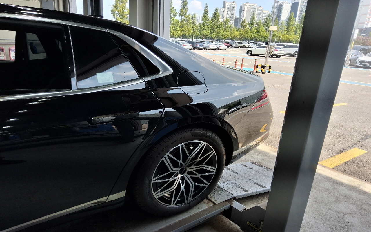 GENESIS G90 New Model 3.5 Turbo AWD