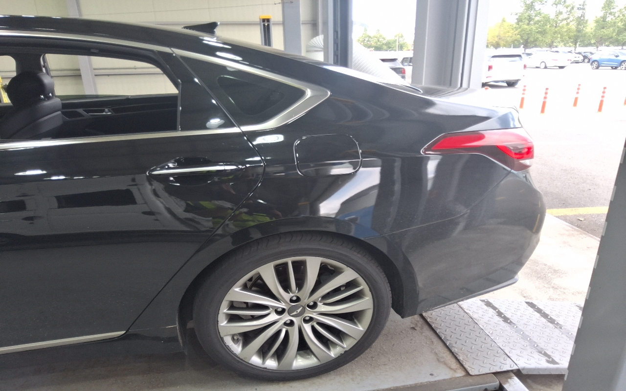 HYUNDAI Genesis DH G330 AWD