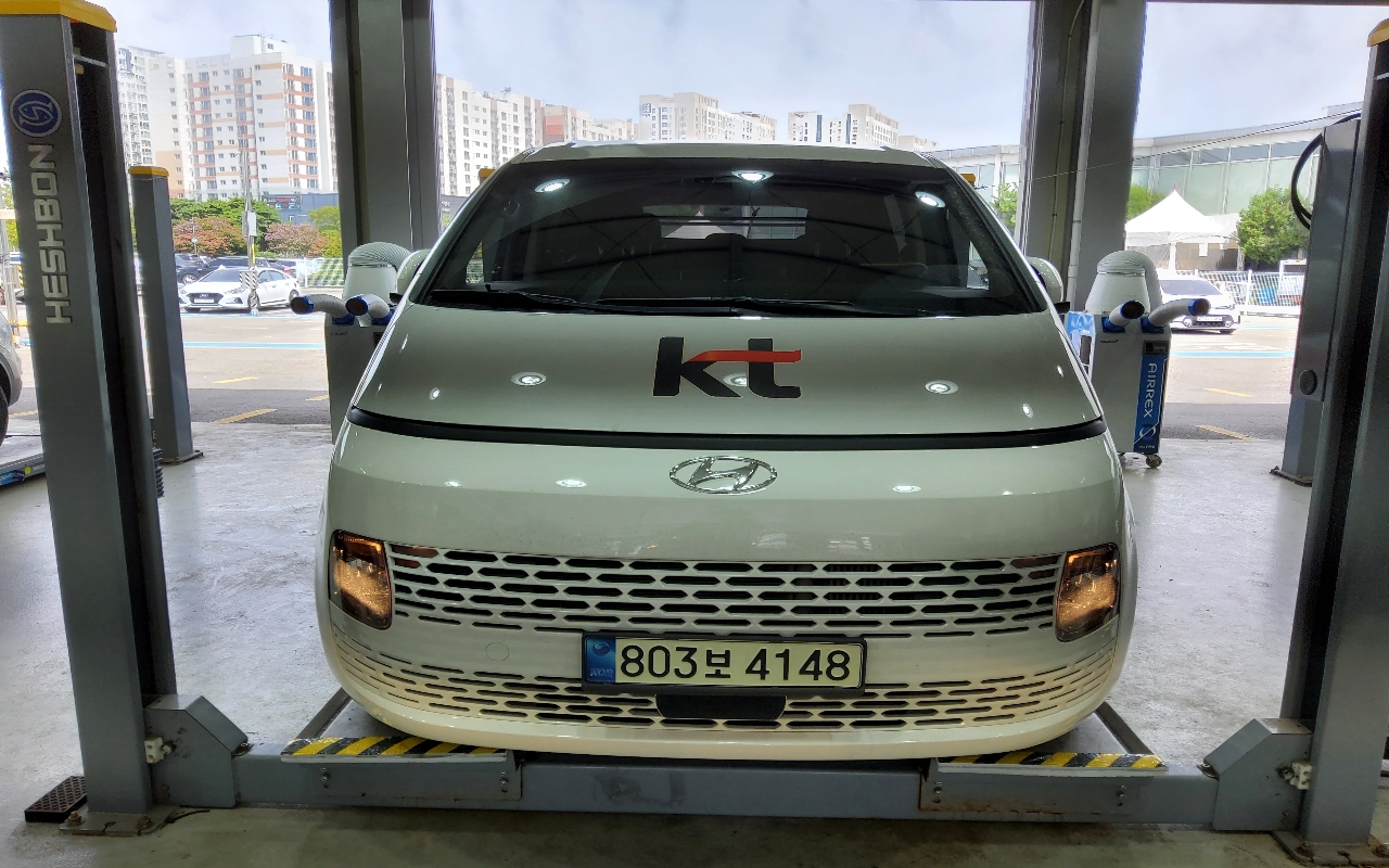HYUNDAI Staria 2.2 Diesel Cargo 5-Seater