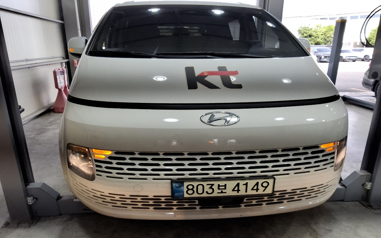 HYUNDAI Staria 2.2 Diesel Cargo 5-Seater