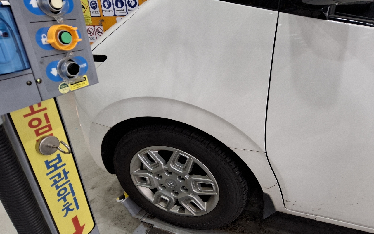 HYUNDAI Staria 3.5 LPG Cargo 5-Seater