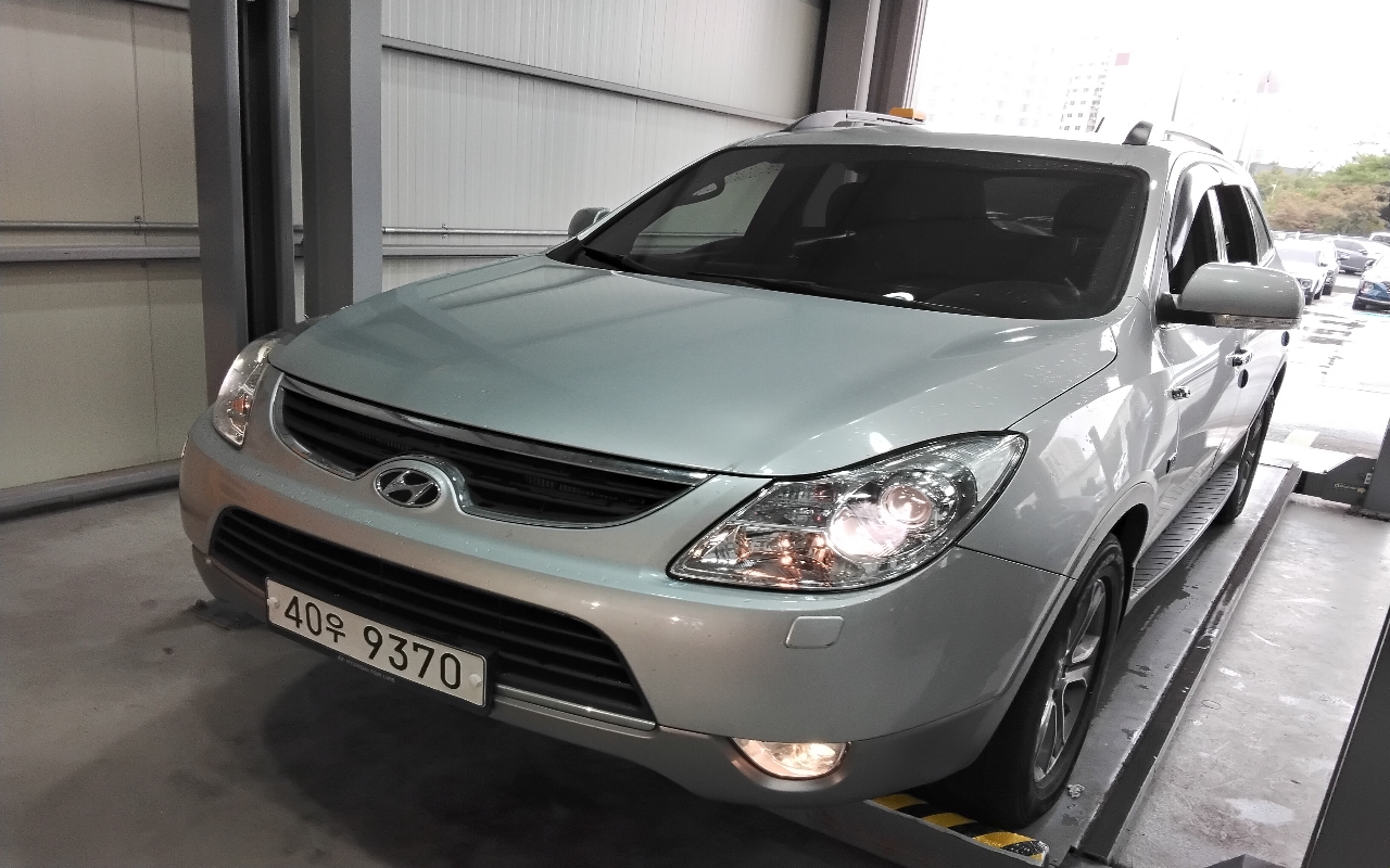 HYUNDAI Veracruz Diesel 2WD