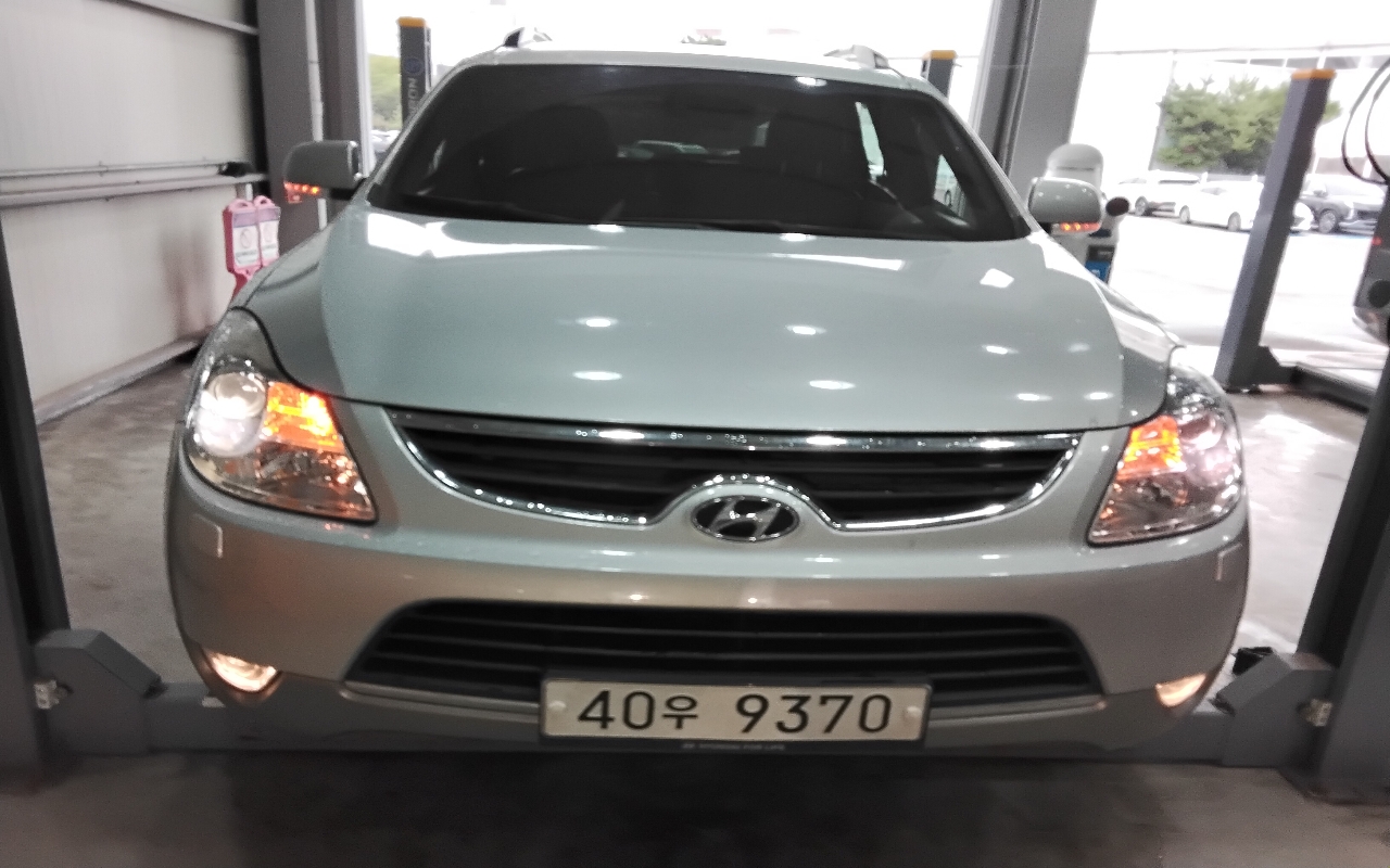 HYUNDAI Veracruz Diesel 2WD