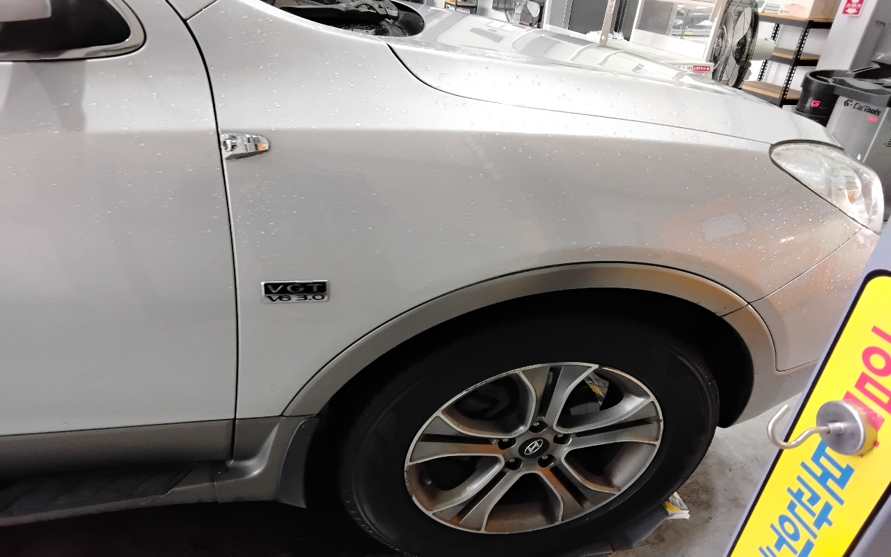 HYUNDAI Veracruz Diesel 2WD