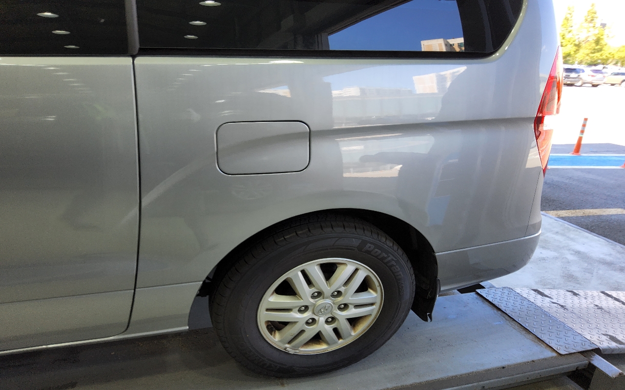 HYUNDAI The New Grand Starex 3-Seater Diesel Van