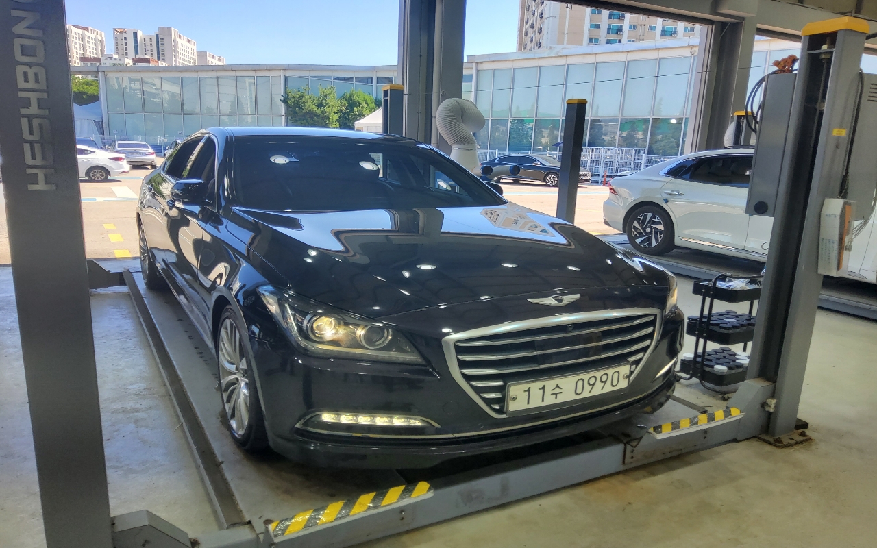 HYUNDAI Genesis DH G380 AWD