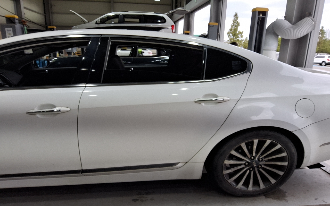 KIA The New K7 2.4 GDI