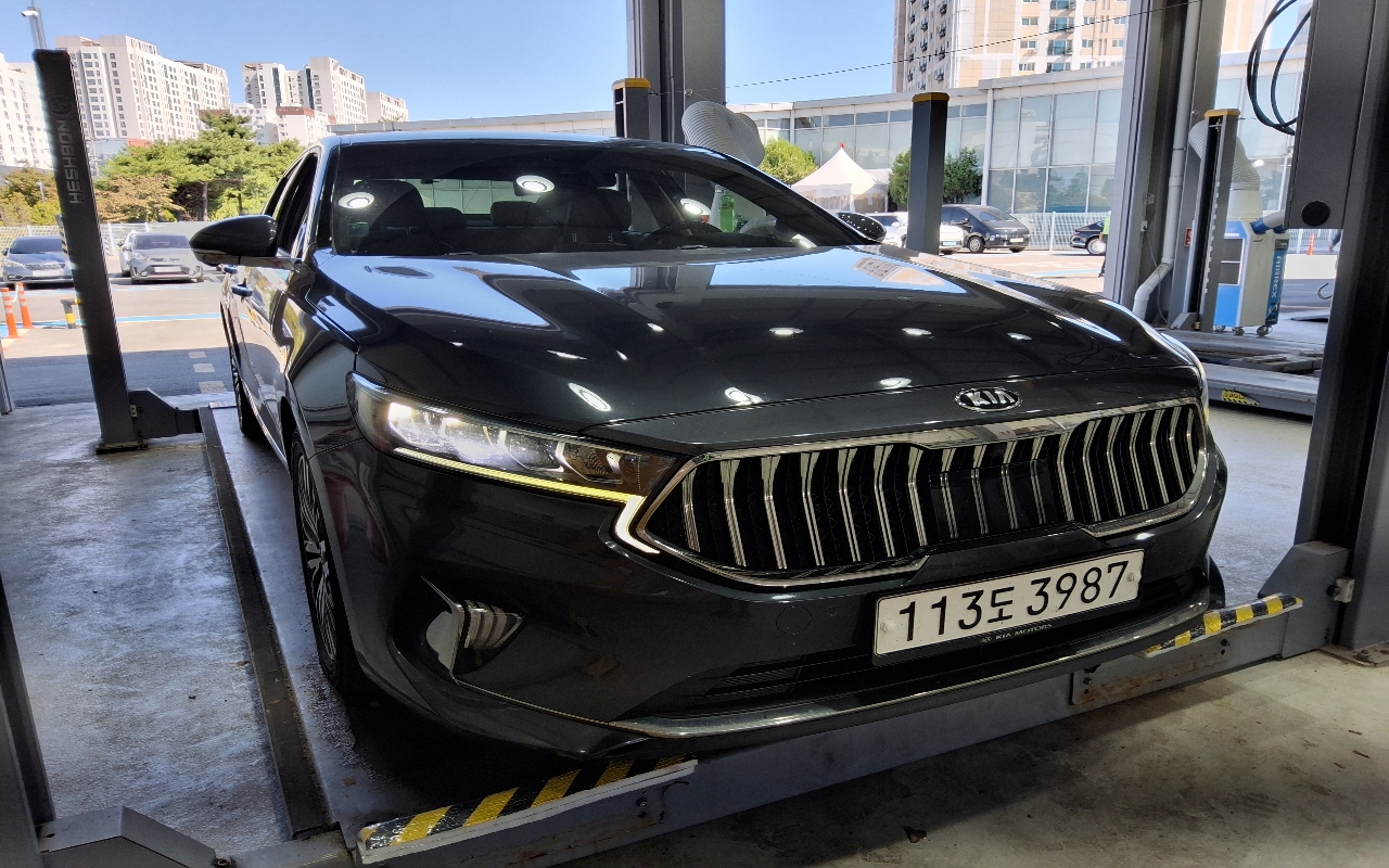 KIA K7 Premier 2.5 GDi