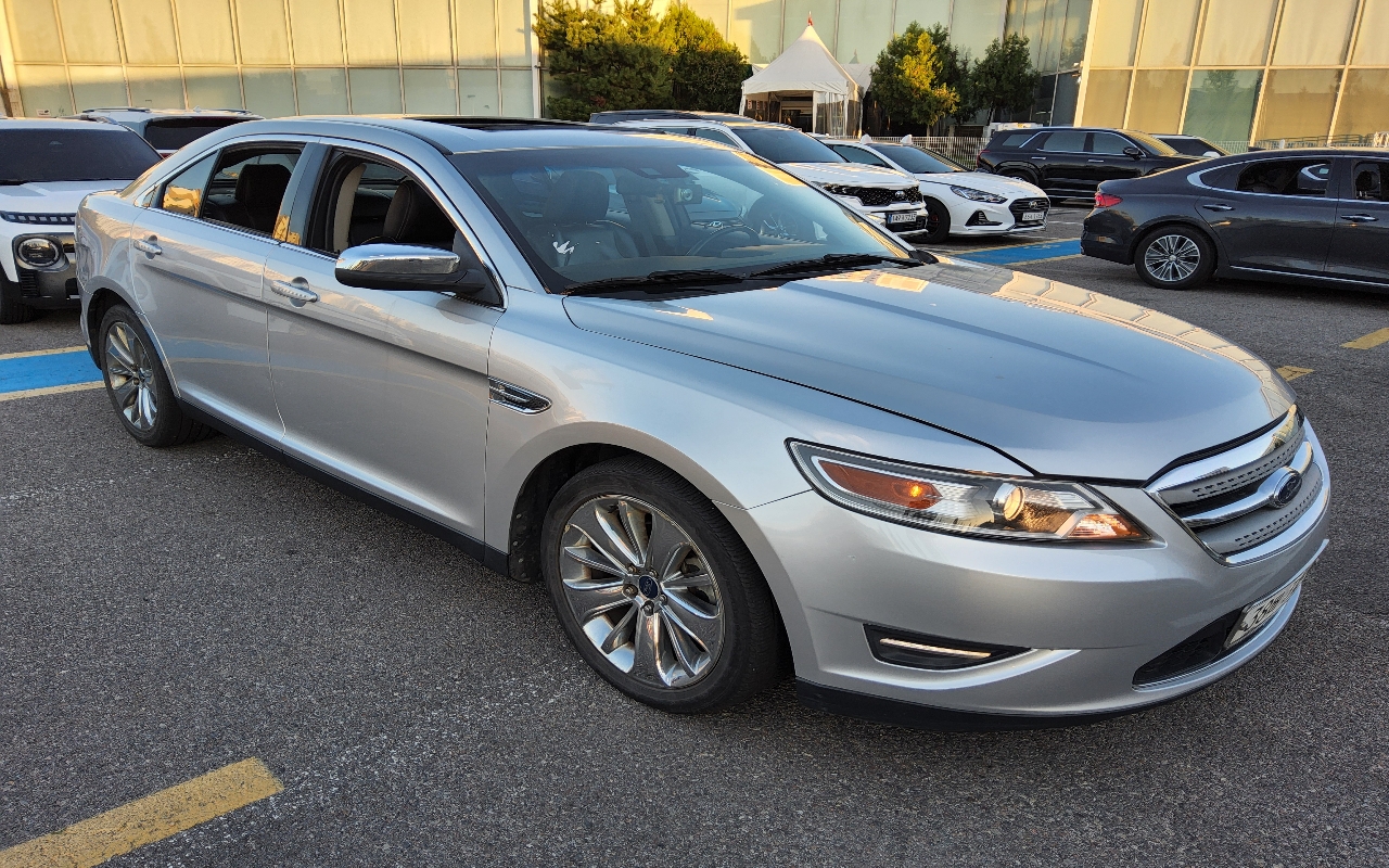 FORD Taurus (6th Generation) 3.5 FORD Taurus (6th Generation) 3.5